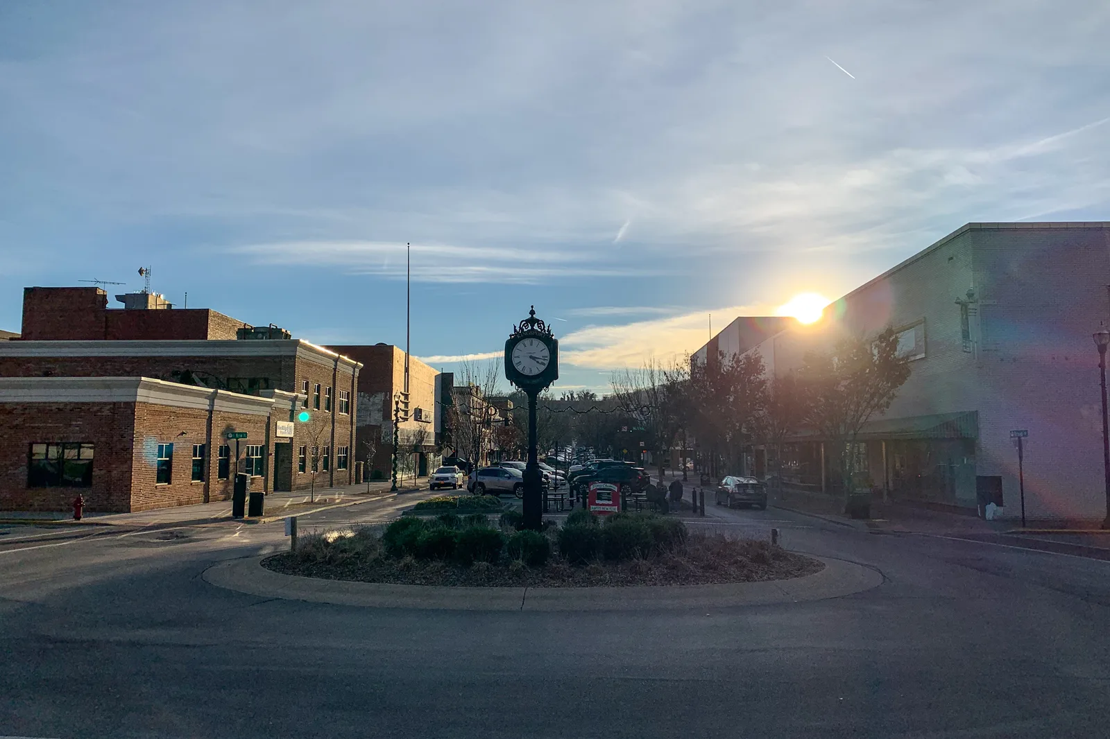 Downtown Kingsport's Broad Street intersection illustrates the city's focus on essential municipal infrastructure.